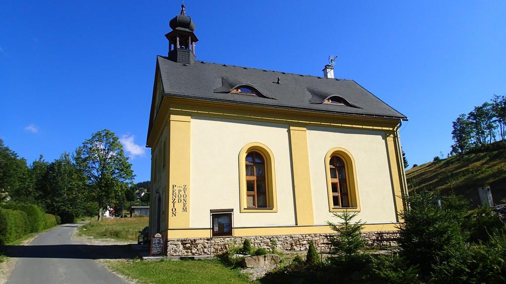 Penzion Pod Zvonem Hyncice pod Susinou Exterior photo