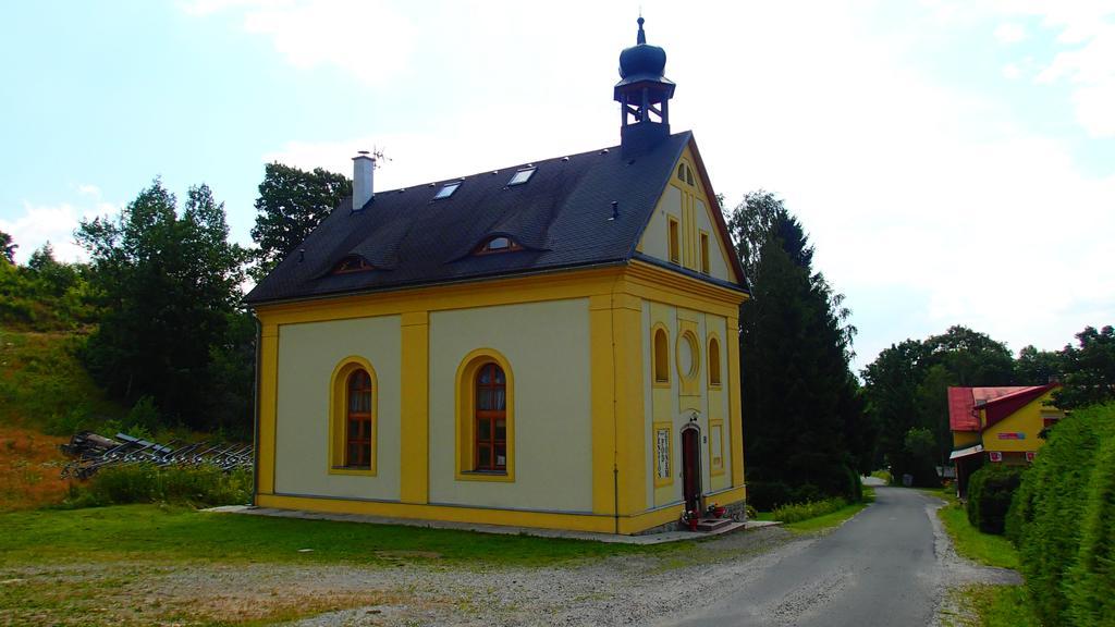 Penzion Pod Zvonem Hyncice pod Susinou Exterior photo